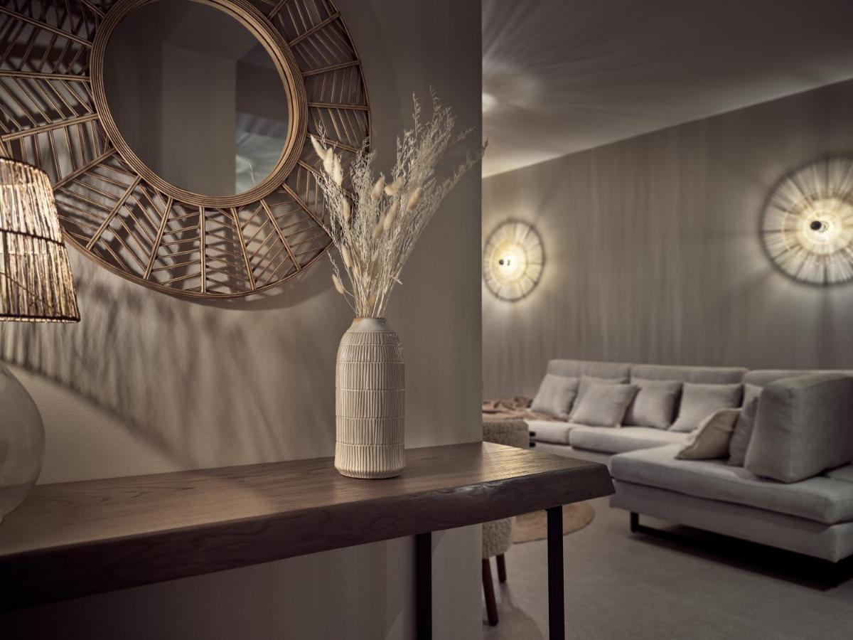 Conte Gesto Villa, With Heated Pool, By Thinkvilla Akrotiri  Ngoại thất bức ảnh